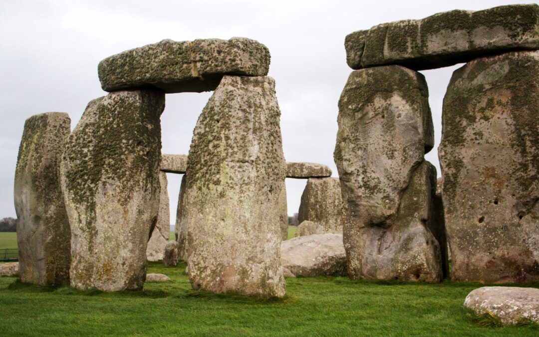 La pierre se souvient-elle de ceux qui l’ont taillée ?